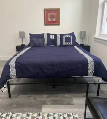 Charming Apt\Sleeps 3\1717 Apt 3