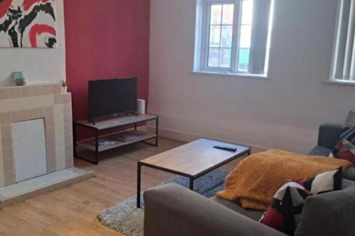 2 bedroom apartment in the heart of Twickenham