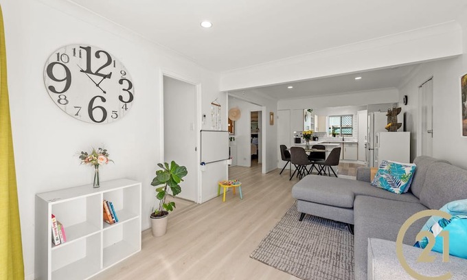 Margate Apartment | Discover Dodds St: Family-Friendly Stay in Margate