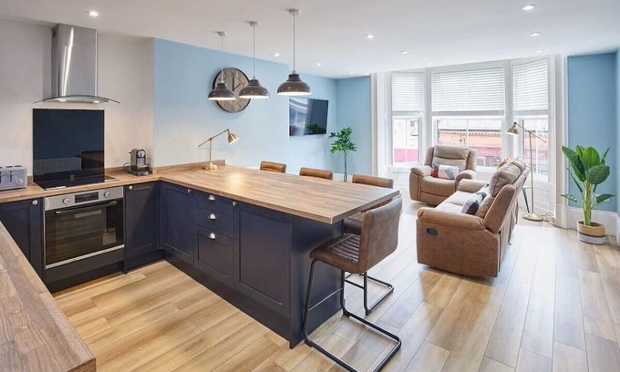 Saltburn-by-the-Sea Apartment | Seaside Escape: Guest Rated 10/10 with Ocean Views