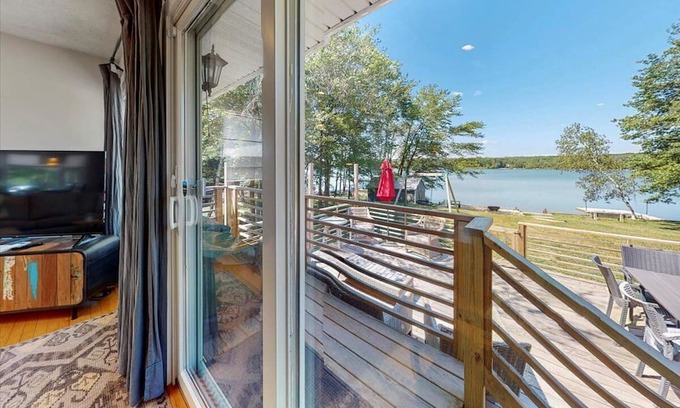 Jim Thorpe House | Bear Foot Lake House