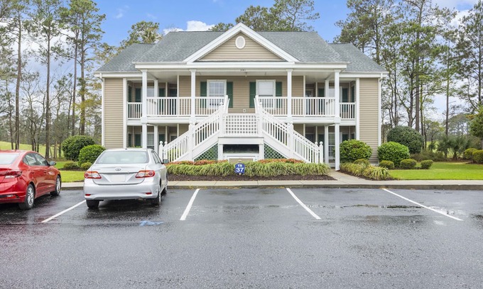 Pawleys Island Condo | Inviting 3 Bedroom Condo with Oceanfront Views at True Blue