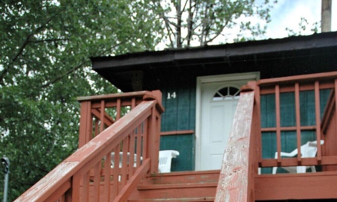Kenai Peninsula Cabin | Cozy Gwin's Lodge Upper Alder Cottage #14 for Family Getaways
