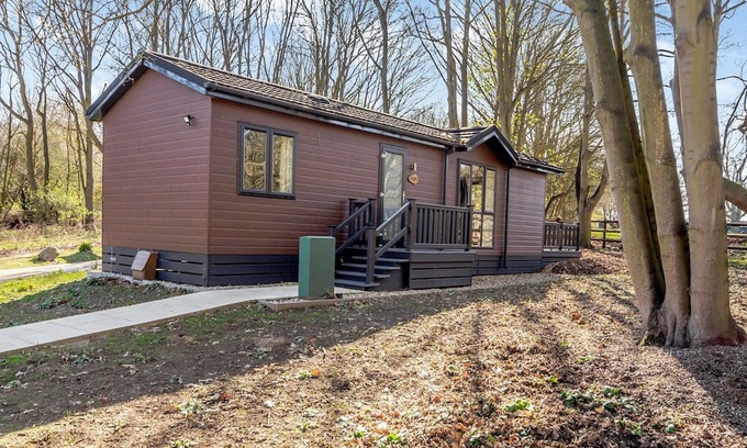 Woolverstone Cabin | 2 bedroom accommodation in Woolverstone, Ipswich