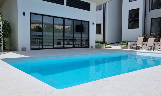 Alajuela Apartment | Conveniently Located Loft with Pool Near Airport