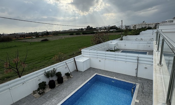 Athens City Centre Villa | Modern Villa in Larnaca: Family-Friendly Near the Beach