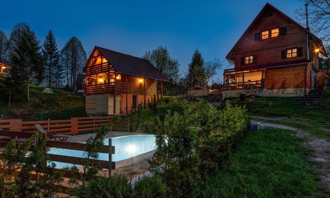 Brod Moravice House | Inviting Holiday Home in Kvarner with Outdoor Jacuzzi