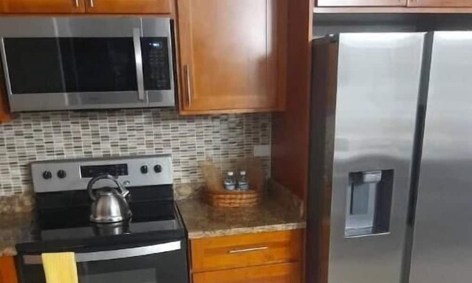 New Kingston Apartment | Hamptons vacational home in new kingston.