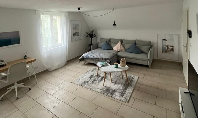 Ladenburg Apartment | Perfect Getaway at Meerdesign with Netflix for 8 Guests