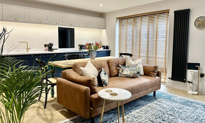 Ripon House | Experience Comfort at 6 The Feather in Central Ripon