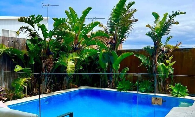 Maroubra House | Beachside Retreat with Pool, Sauna & Perfect 10 Rating