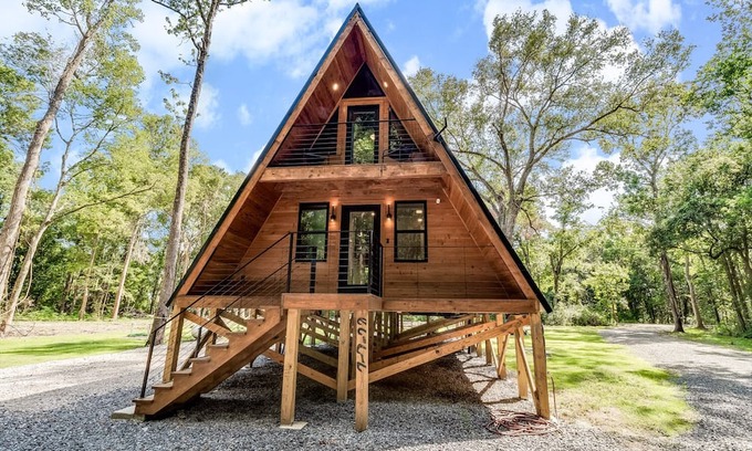 New Iberia Cabin | Pet-Friendly Modern A-Frame Cabin with Spa & Fireplace