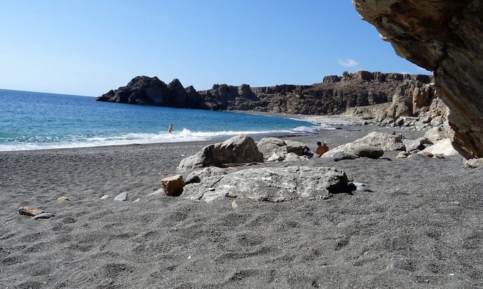 Faistos House | Original, Cretan stone house with a view of the enchanting garden