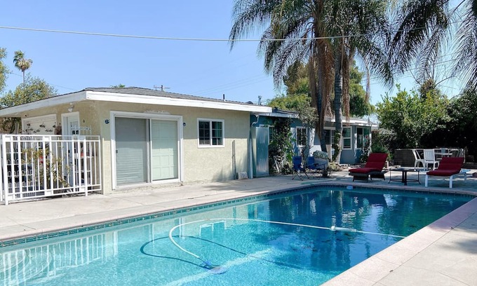 Duarte House | Inviting 2B Guest House with Pool Near City of Hope