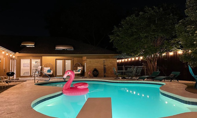 Richardson House | Ultimate Pool Paradise with Ocean View & Fun Activities