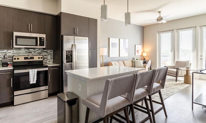 Biggar Apartment | Modern Apartment with Kitchen in Prime Location