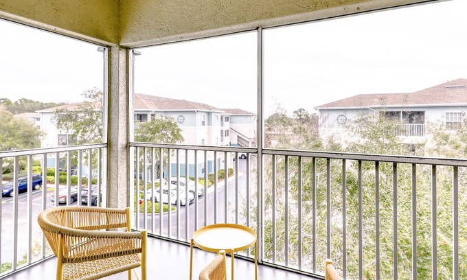 Pinellas Park Apartment | Modern Apartment with Kitchen in Prime Location