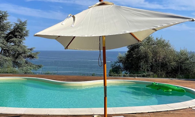 Realdo Resort | Ibiza-styled bungalows with sea views in Balzi Rossi