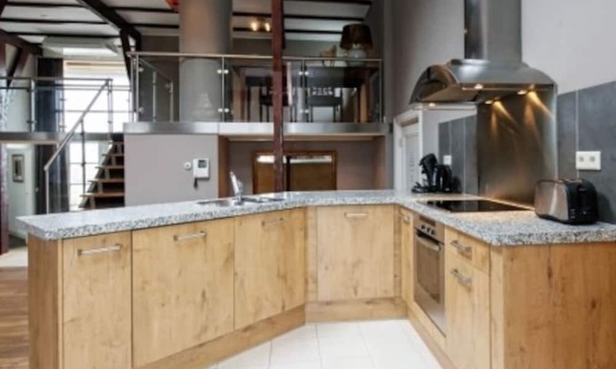 Museum Quarter Apartment | Spacious 3BR Leidseplein Penthouse with Great Amenities