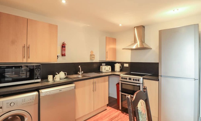 Palnackie Cottage | Pet-Friendly Lintie Cottage with Spa and Hot Tub Retreat