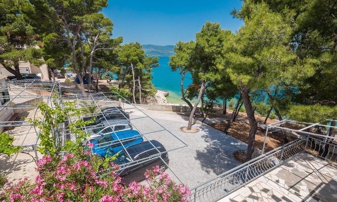 Slatine Villa | Oceanfront Trogir Beach Resort Near Split - Special May Offer