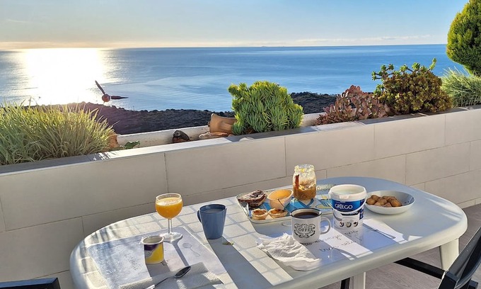 Peniscola Apartment | Panoramic Ocean View Apartment in High-Class Residence