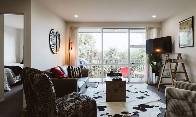Rewa Apartment | THE LOFT NO3 CONVENIENT IN STRANDON