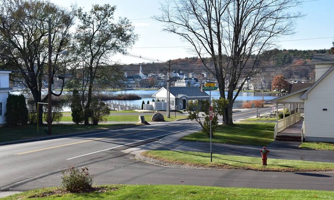 Meredith Apartment | Meredith Bay - Brand New 2nd and 3rd floor Apartment in Private Home