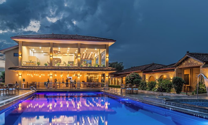 Chitwan District Resort | Munal and Mayur Resort