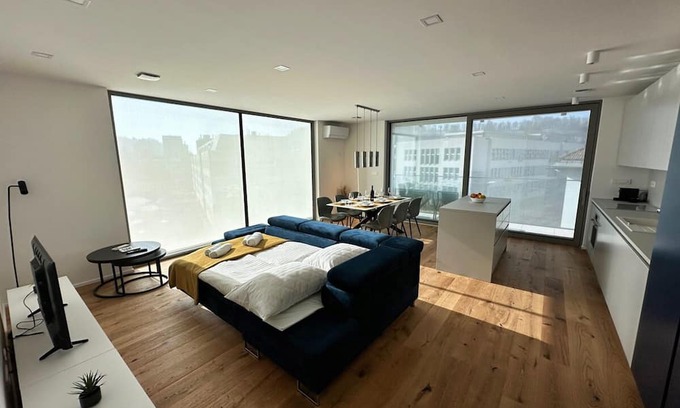Ljubljana City Centre Apartment | Garden Residence - Premium Castle View Apartment