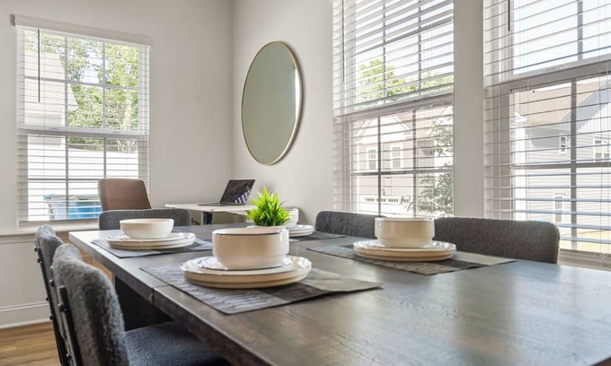 Paw Creek House | Luxe 3BR Townhouse Mins to Uptown CLT