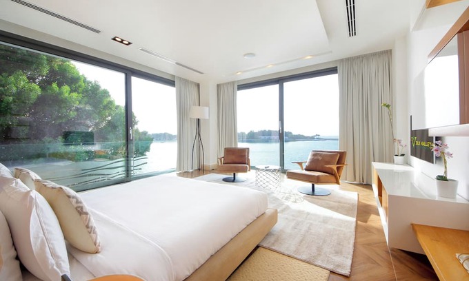 Abu Dhabi Villa | Luxury Overwater Paradise - Nurai Island