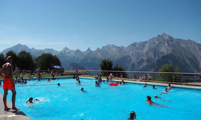 Saint-Pierre-de-Clages Apartment | Flat in Nendaz With Ski-in/ski-out Access