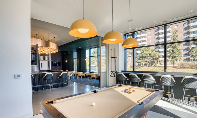 Cummings Condo | Fully-furnished 1BR unit near Cyrville LRT Train Station in Ottawa