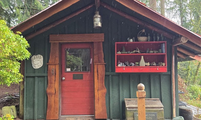 Cottage Lake Cottage | Cozy Coldsprings Cottage Under the Towering Firs