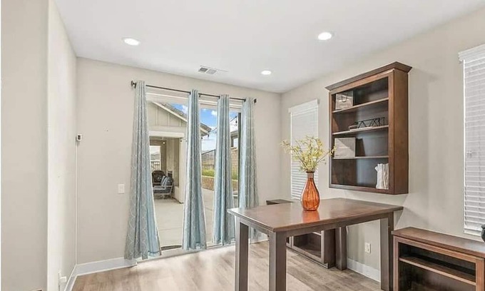 Canyon Country House | Affordable, Gated, Luxury, Views!