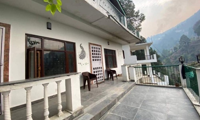Gagar Hotel | The Himalayan Living - Whispering Oaks