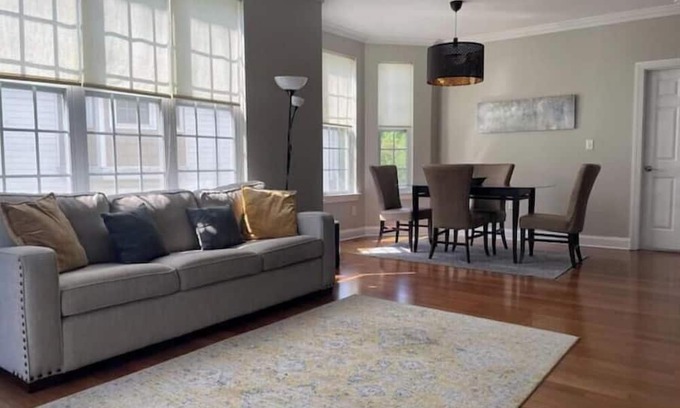 Charlotte House | 3 Bdrm Hideaway with Garage