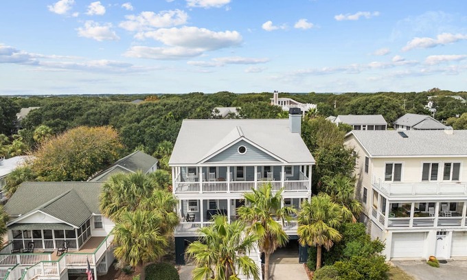 Isle of Palms House | Gorgeous Large Beach Home with Private Pool!