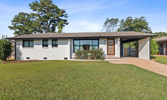 Northport House | Cottage on 26th - 3.5 miles from Bryant Denny Stadium