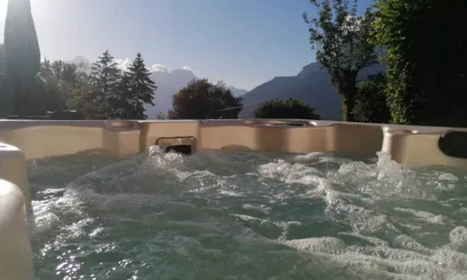 Saint-Gervais-les-Bains Apartment | Homerez - Apt. in Saint-Gervais