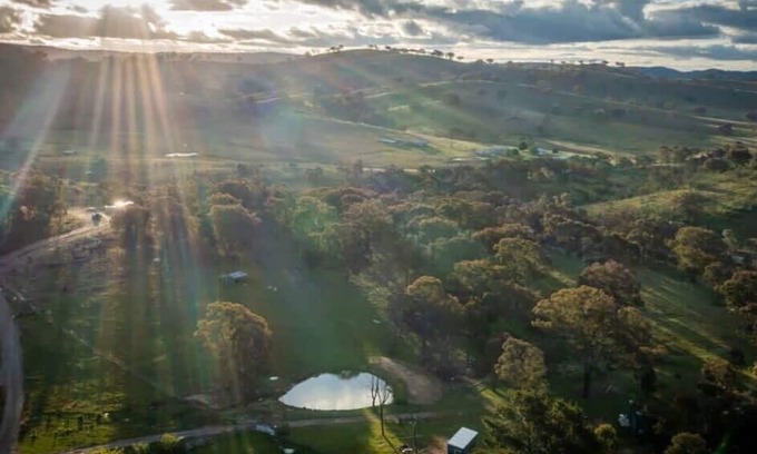 Windeyer House | Dream Alpaca Farm - A Windeyer Outback Experience