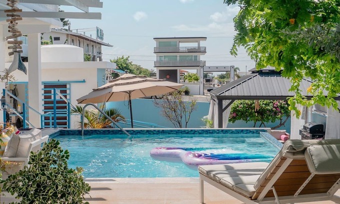 Lajas House | Multifamily Oasis Retreat 3-studios/bedrooms with Infinity pool in Lajas