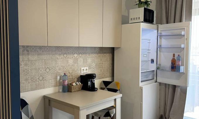 Tractorul Apartment | Ariel ApartmentnnCozy 2-bedroom apartment in charming Brașov with WiFi
