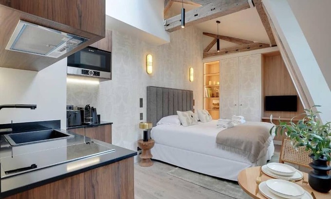 Saint-Germain-l'Auxerrois Apartment | Ultra Chic!200m to Place Vendome Tuileries Garden-Place du Marché Saint-Honorén