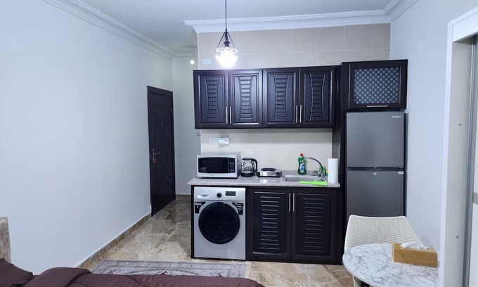 Al Jubeiha Apartment | New Modern and Fully Furnished Studio Near University Of Jordan