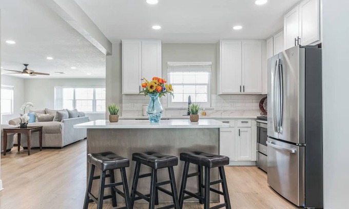 Winter Haven House | Serene Lakeview Getaway Near Central FL Theme Parks