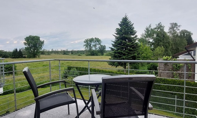 Bad Buchau Apartment | Federseeflair - Guest House in Bad Buchau with Pool & Kitchen