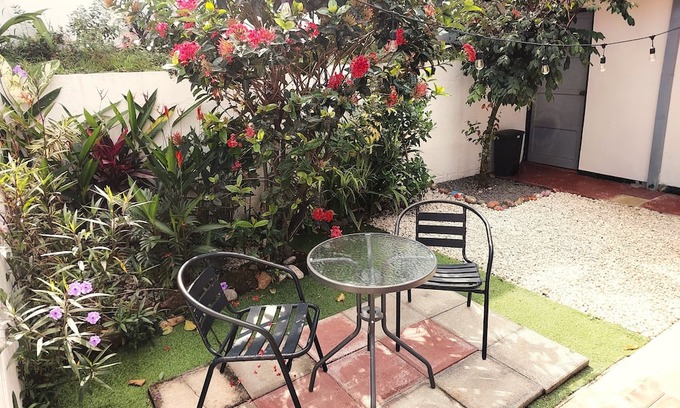 Guacima House | Convenient Stay Near SJO Airport with Free Parking & Amenities