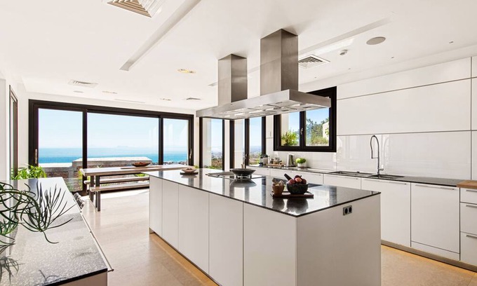 Marbella House | Modern Villa with Breathtaking Sea View and Top Amenities
